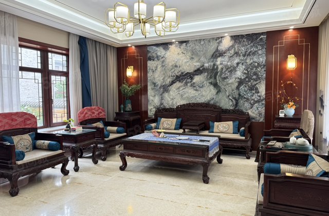 光岳府新出豪装别墅 前后带院 送红木家具 免大税诚售