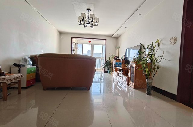 格兰山水(一期)3室1厅119.56㎡210万二手房图片