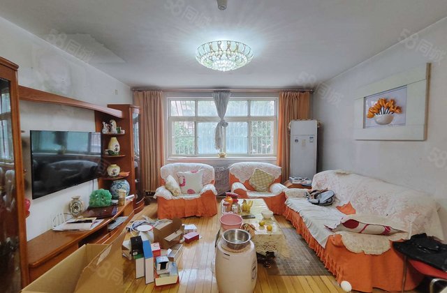 新世纪花园 东昌东路 徒骇河边 孝心一楼