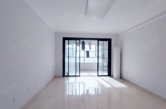 金柱绿城~商品房~三室双卫~送车位 储~免大税