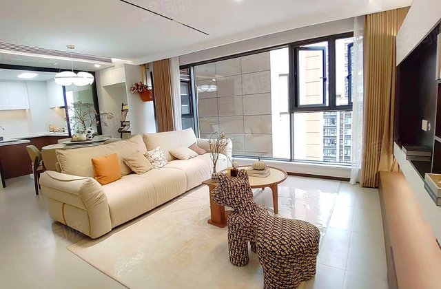 蓝光锦绣城(五期)3室2厅95.15㎡179万二手房图片