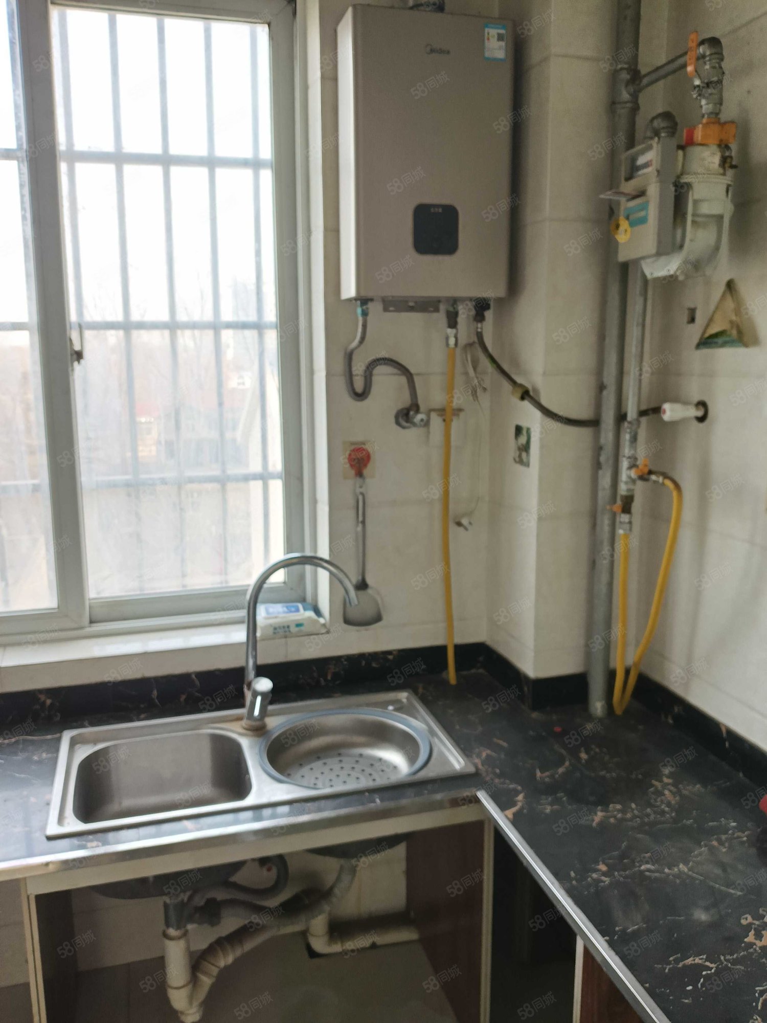 锦谯名苑3室2厅1卫106㎡南42.8万