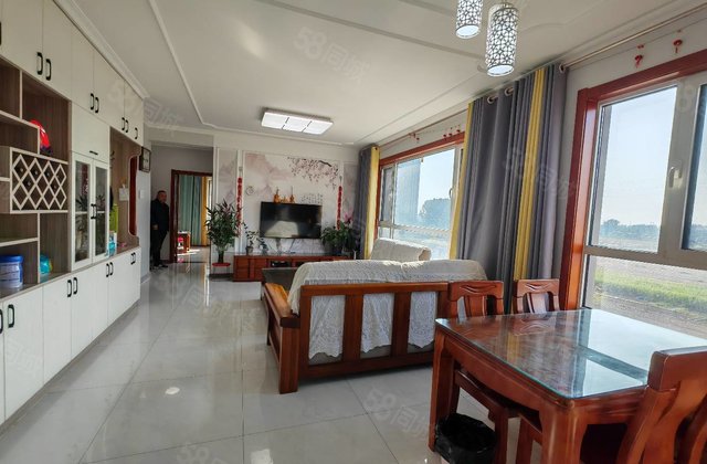 急售！外国语新一中旁 民生凤凰城边户 送车位免大税 精装三室