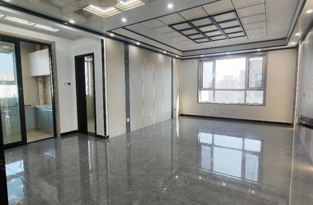 急售！民生凤凰城十号院 东边户！带车位储藏室精装三室两厅两卫