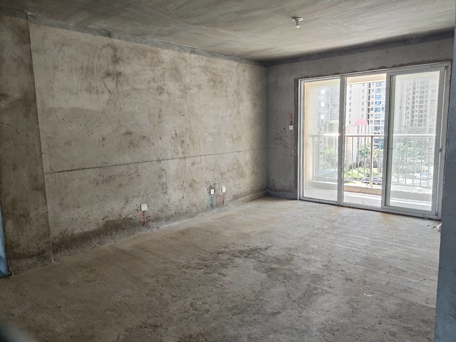 小刘庄还原小区3室2厅2卫129.5㎡南38万