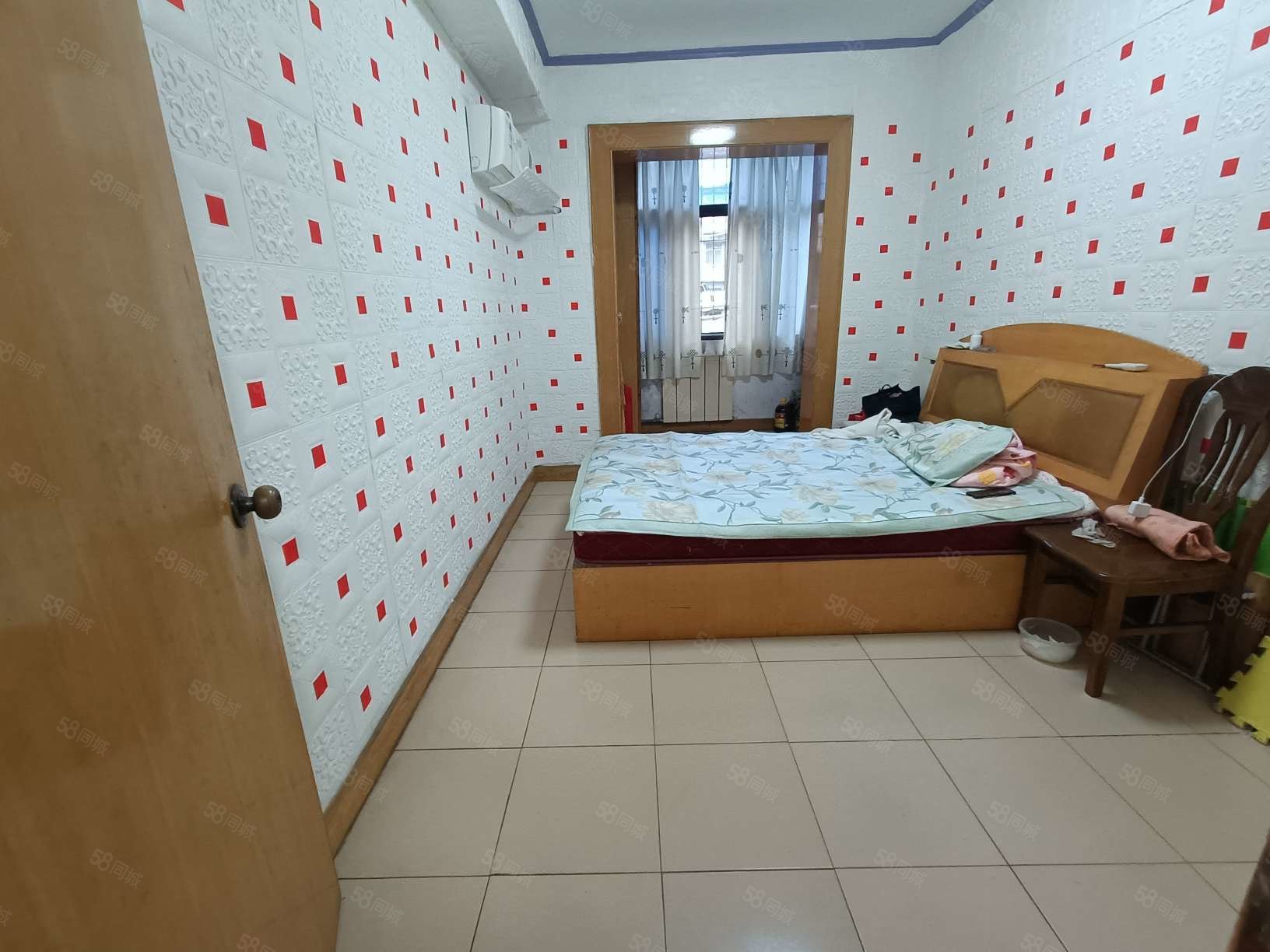 国税花苑3室2厅1卫108.74㎡南北58.8万