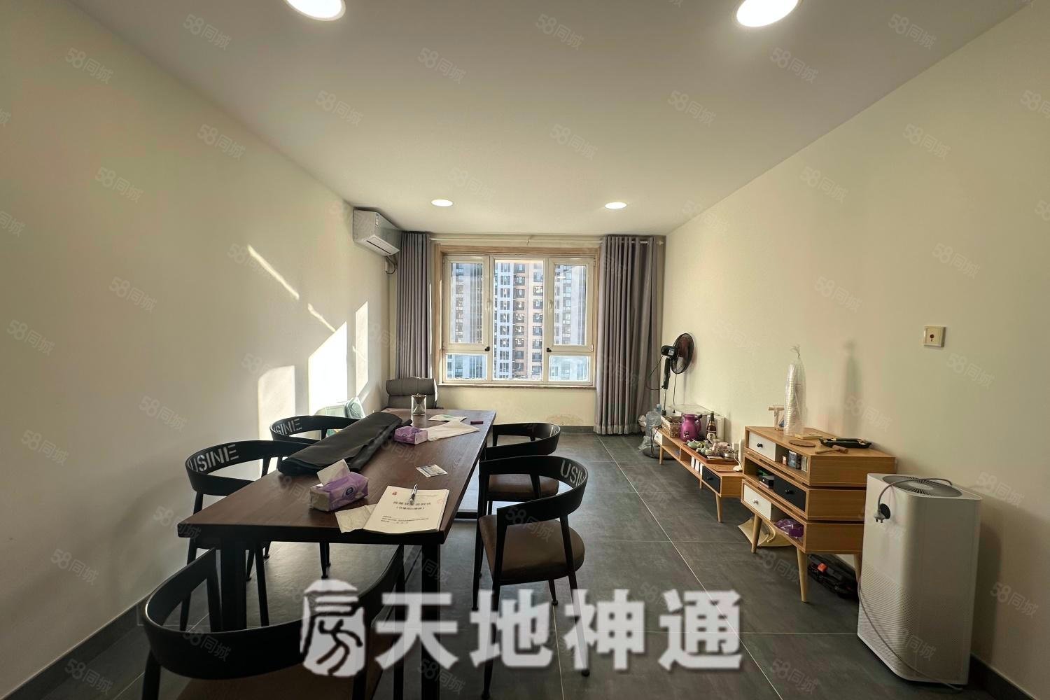 雁棲一品園(A區(qū))1室1廳1衛(wèi)79.32㎡南135萬