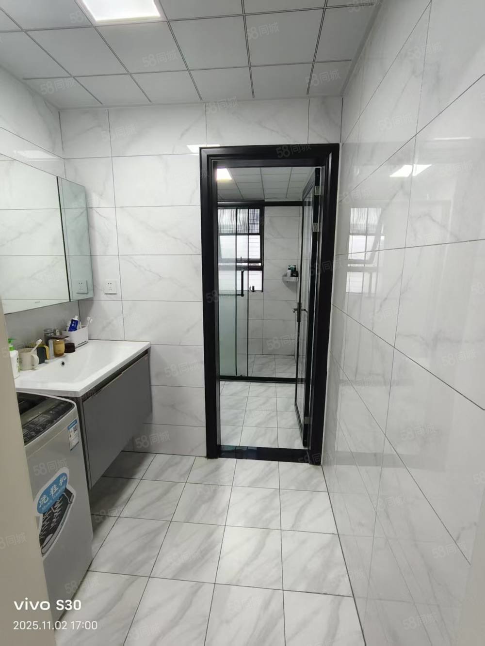 悦湖城4室2厅2卫143㎡南北92万