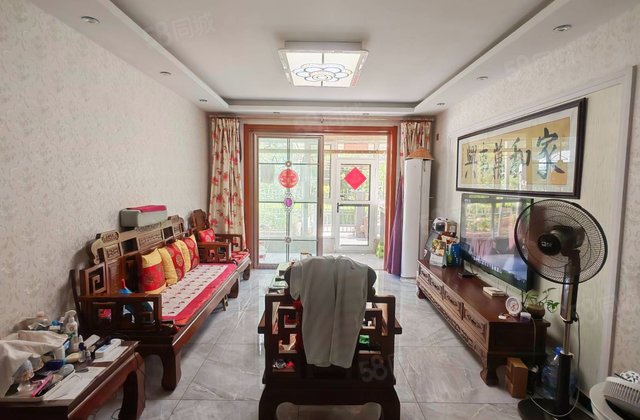 宏屹国际城南区3室2厅130.39㎡90万二手房图片