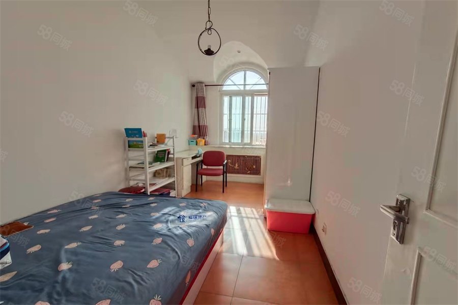 龍聚山莊3室1廳1衛(wèi)84.58㎡南北80萬(wàn)