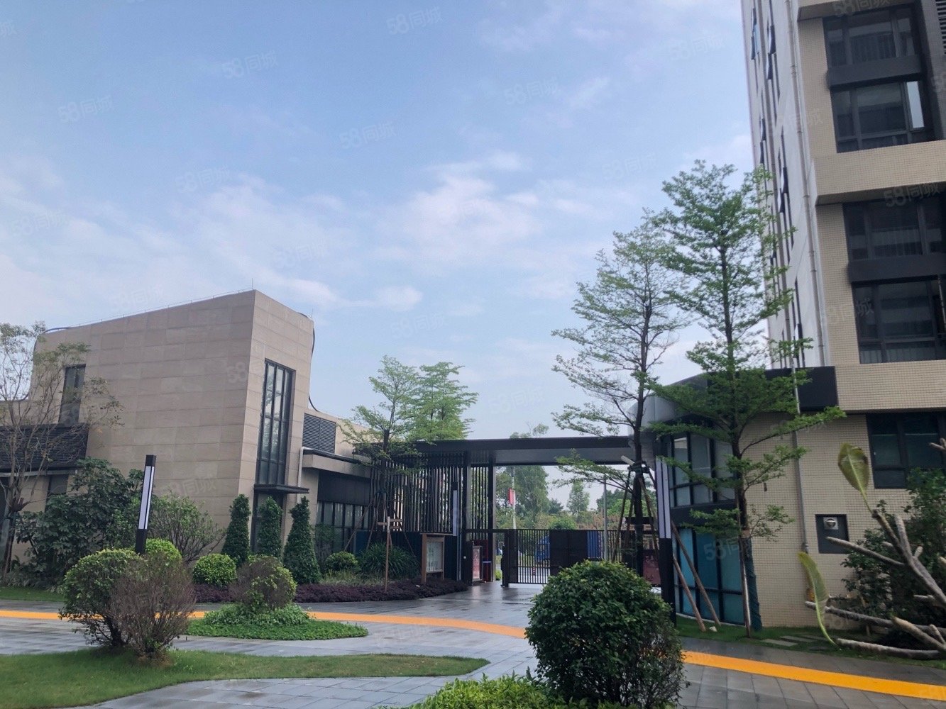 新福港鼎荟2室2厅1卫41㎡南49万