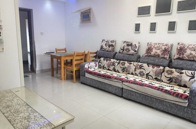 滨河旁 水岸花语  精装修两室两厅  全明户型 带储藏室