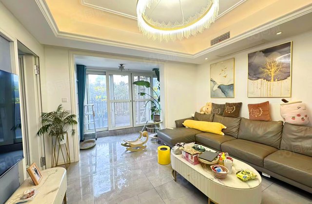 弘阳都江府二期4室2厅131.53㎡126万二手房图片