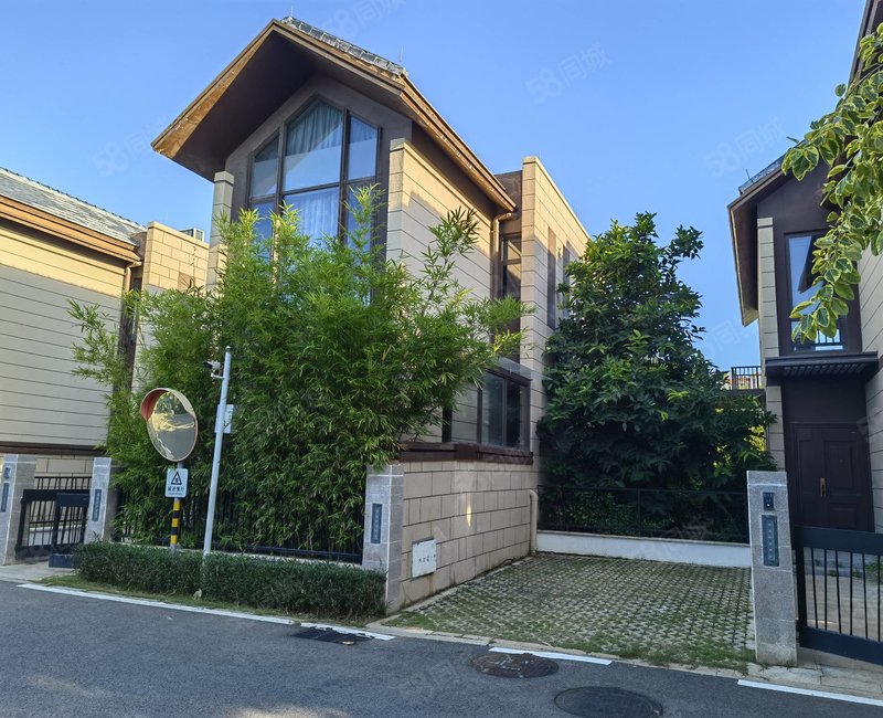 鲁能港湾一区叠拼别墅业主着急出售只要328万