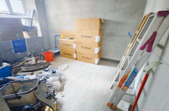 蓝光公园1号4室2厅134.66㎡118万二手房图片