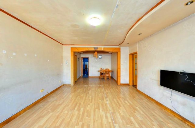 鸿园小区3室2厅117㎡90万二手房图片