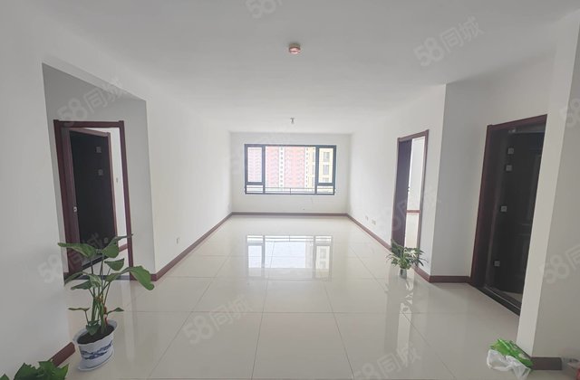 诚售开发区百合新城新房环境优美 人车分流 三室带车储有钥匙