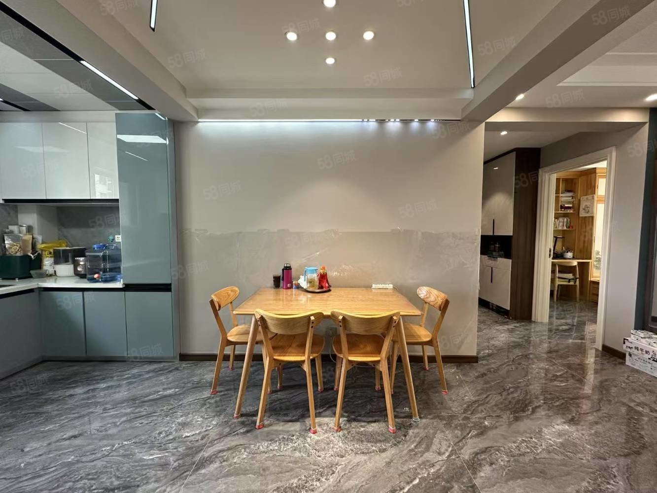 碧桂园悦江山3室2厅2卫125㎡南北88.8万