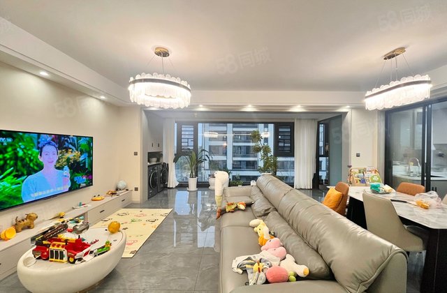 融创溪山春晓(一期1号地块)4室2厅126.49㎡94万二手房图片