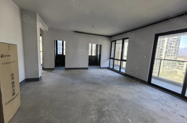 杨帆泊悦4室2厅139㎡260万二手房图片