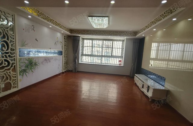 香江对过 江北国际 电梯房 精装修 两卫 向阳 实验 保真实