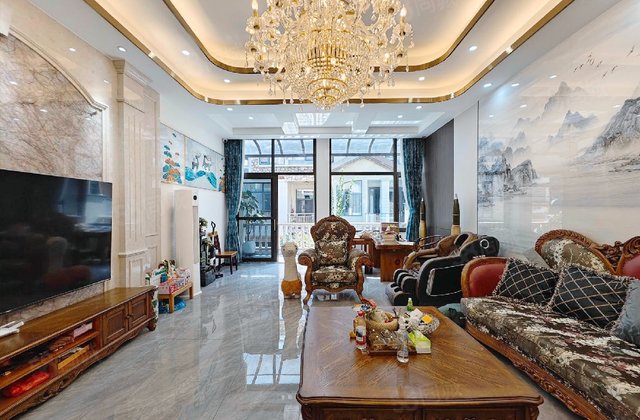 归墅(别墅)5室3厅254.48㎡546万二手房图片