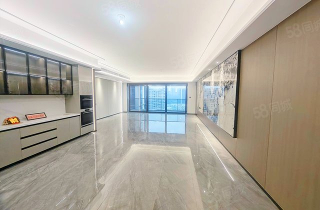 越秀和樾府4室2厅204㎡1180万二手房图片