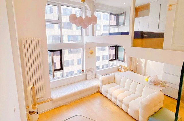 蓝润V客东都(商住楼)2室1厅31.07㎡30万二手房图片