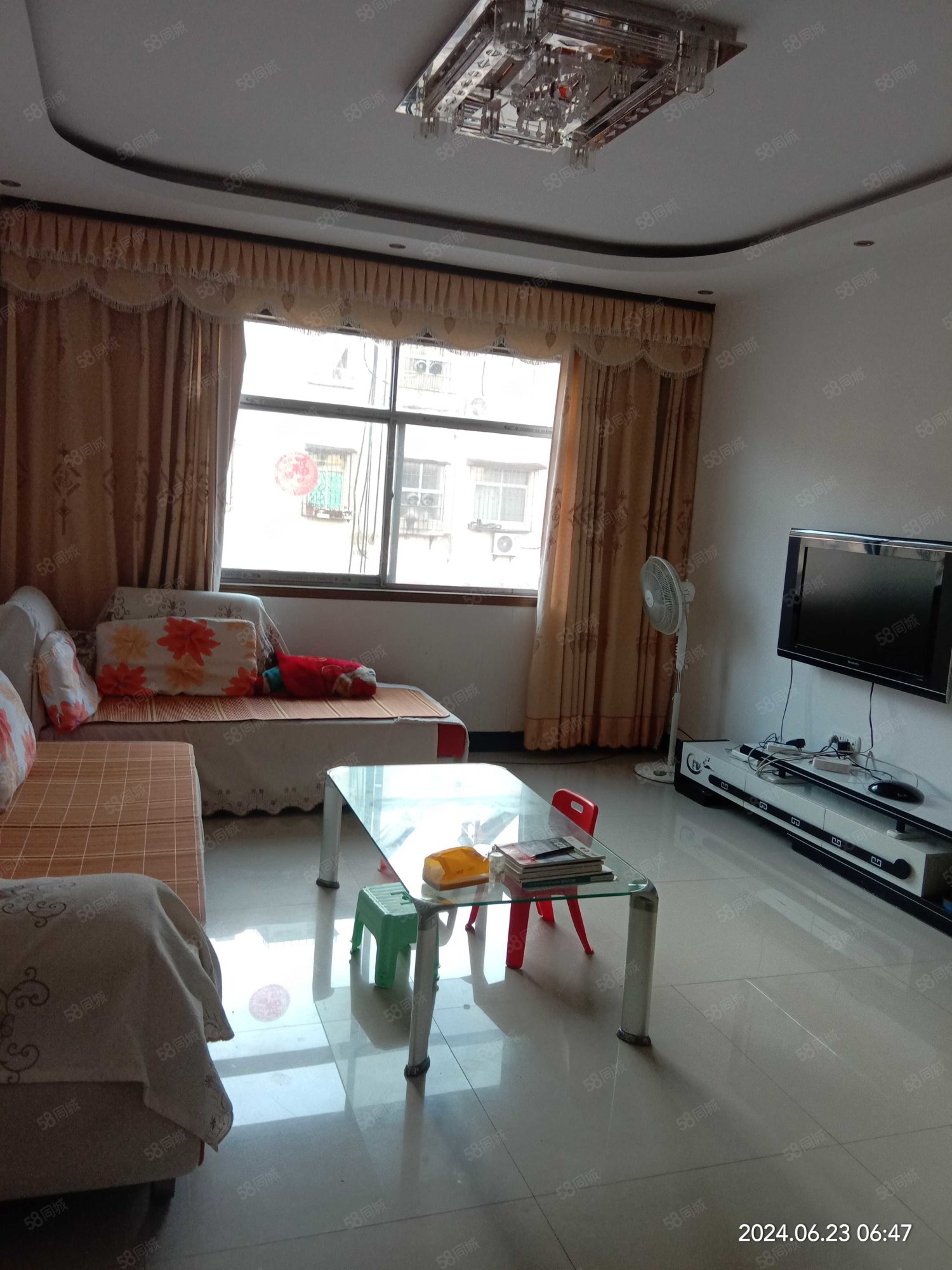 郧阳花园3室2厅1卫123.84㎡南北38万