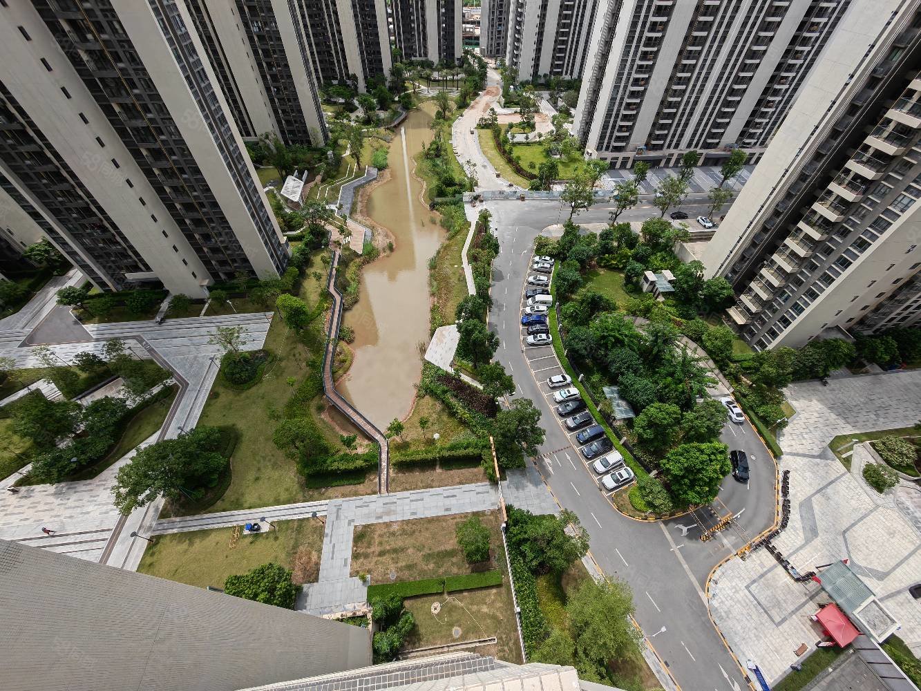 锦绣海湾城(九期)3室2厅2卫126.48㎡南北145万