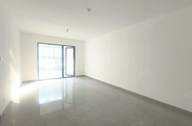 急售！二中！锦绣学府翡丽湾儒辰辰悦送储藏室可按揭