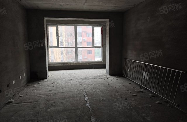 飞宇嘉苑北区3室2厅139㎡112万二手房图片