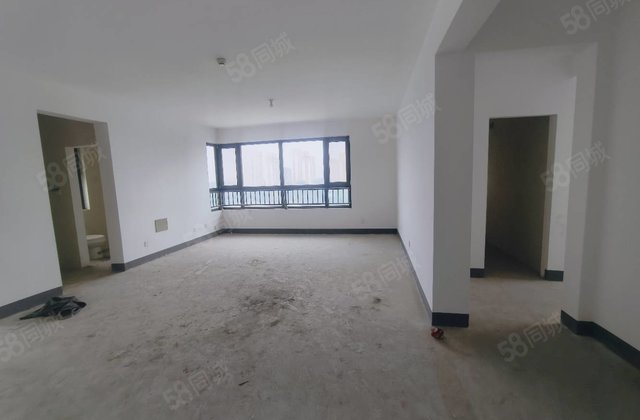 月季公园旁 卓亚未来城 三室双卫 免大税 送储藏室 随时看房