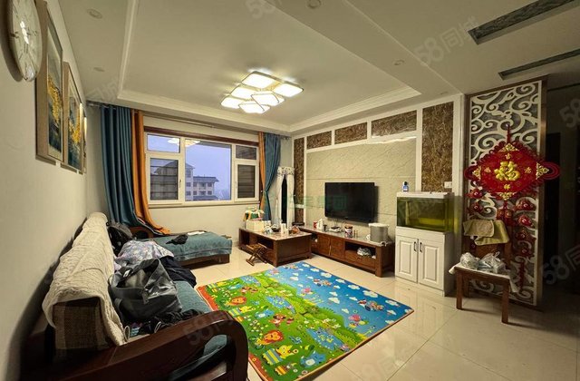 1 号院对过精装三室110 平 68 万民生凤凰城 4 号。