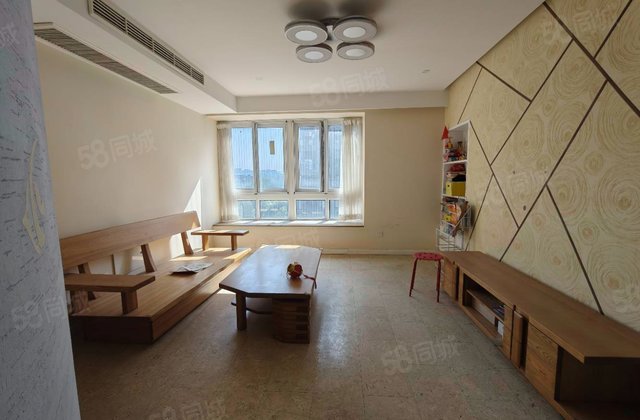 银亿海德花苑3室2厅132.4㎡159万二手房图片