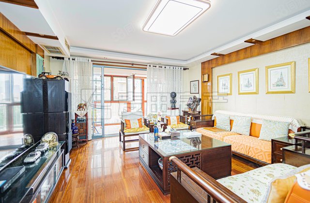 朗琴园3室2厅177.04㎡1888万二手房图片