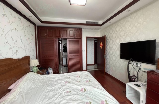 联发君悦华府3室2厅137.84㎡149万二手房图片