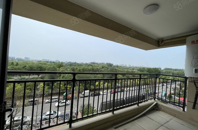 碧桂园翡丽湾，一梯一梯，143平170万，免大税送车位