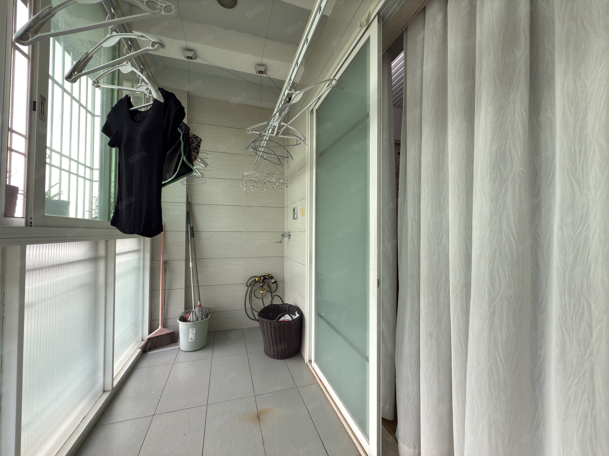 御景湾4室2厅3卫158㎡南北135万