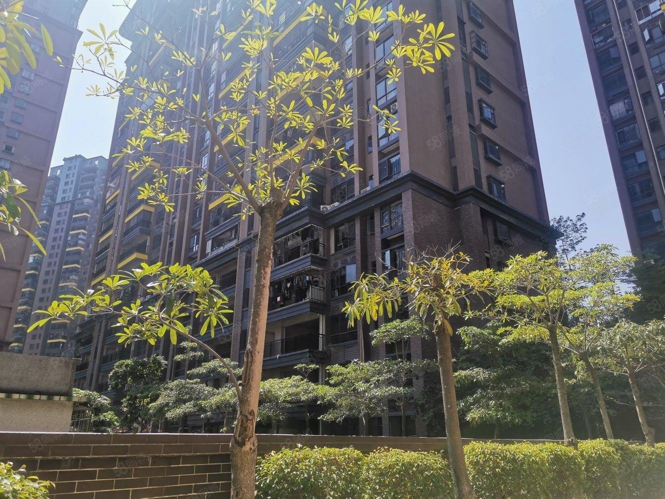 平6980元入住博雅苑b区仅此一套证满2年税低