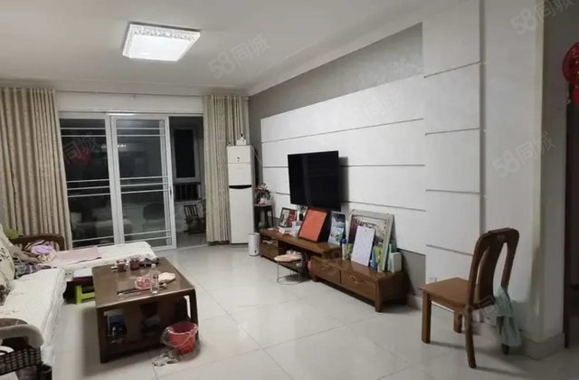 急售英伦花园归东昌东精装146平3室2厅免大税十车储153万