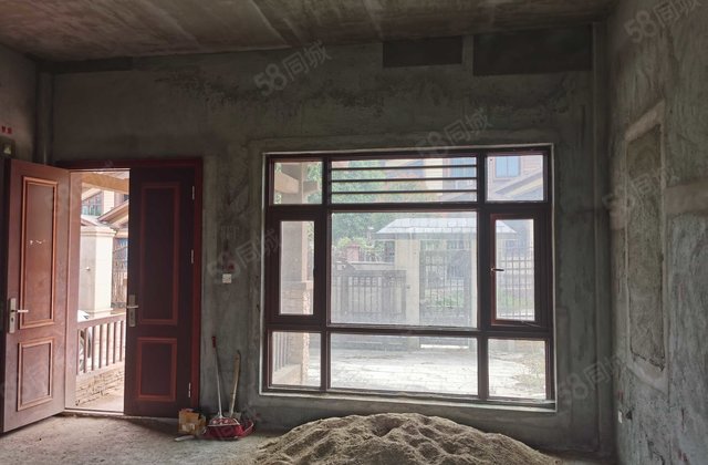 碧桂园山水桃园6室5厅205㎡198万二手房图片