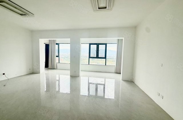 航旅和润居5室2厅207㎡85.8万二手房图片