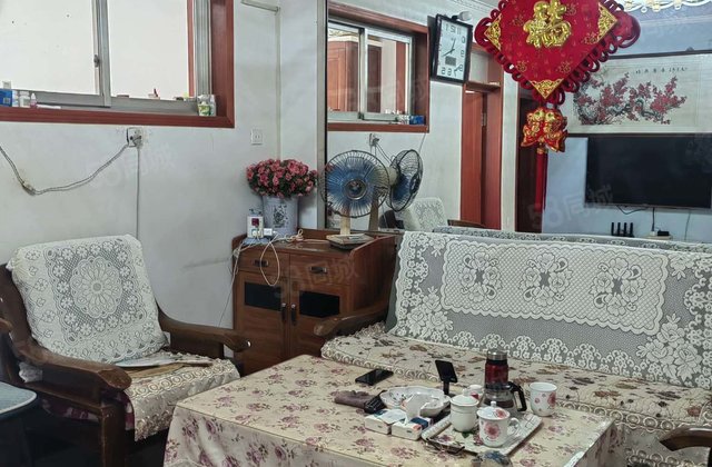 文轩中学 一中附近 聊城师范家属院 三室两厅免大税急售可按揭