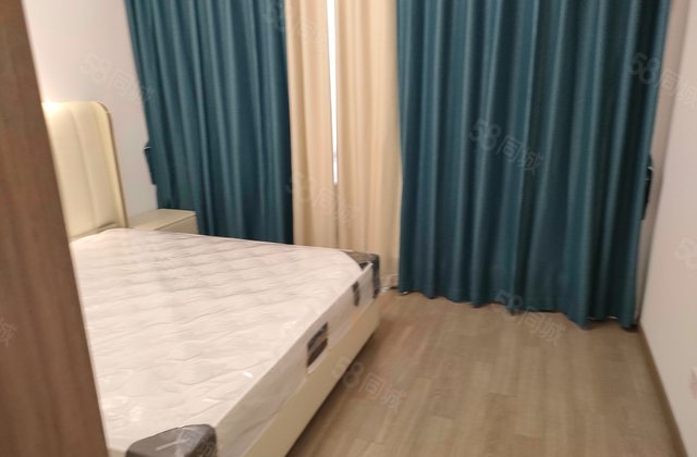 万科云谷4室2厅130㎡209万二手房图片