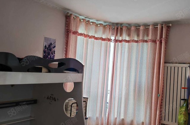 湖边165平 万盛家园  诚心出售 价格可议