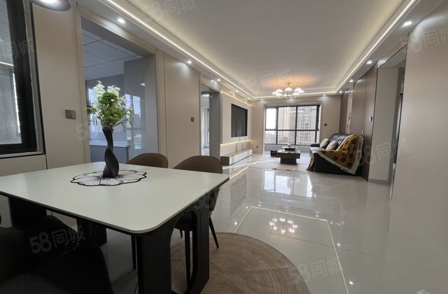 龙城御园4室2厅160㎡78万二手房图片