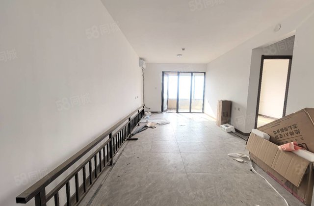 新一中 外国语 双阳台 送车位 双卫 新房未住 随时看房