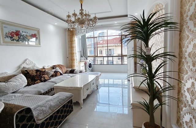 地中海风情7室2厅3卫102.3㎡南北60万