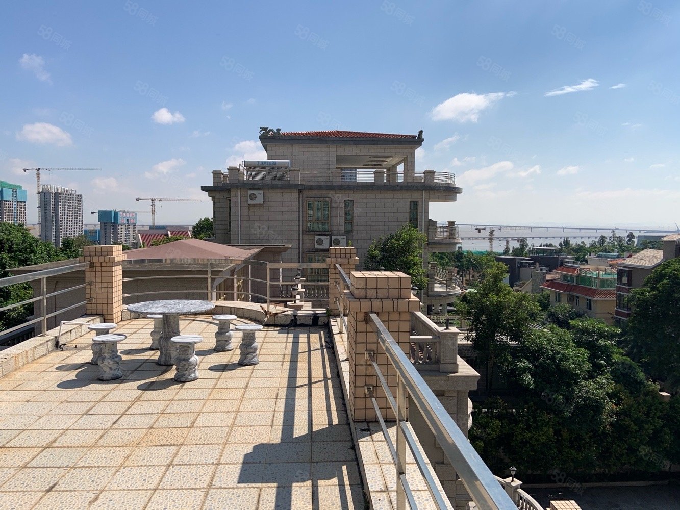 看海九州海湾花园独栋4层别墅售4980万7房3厅